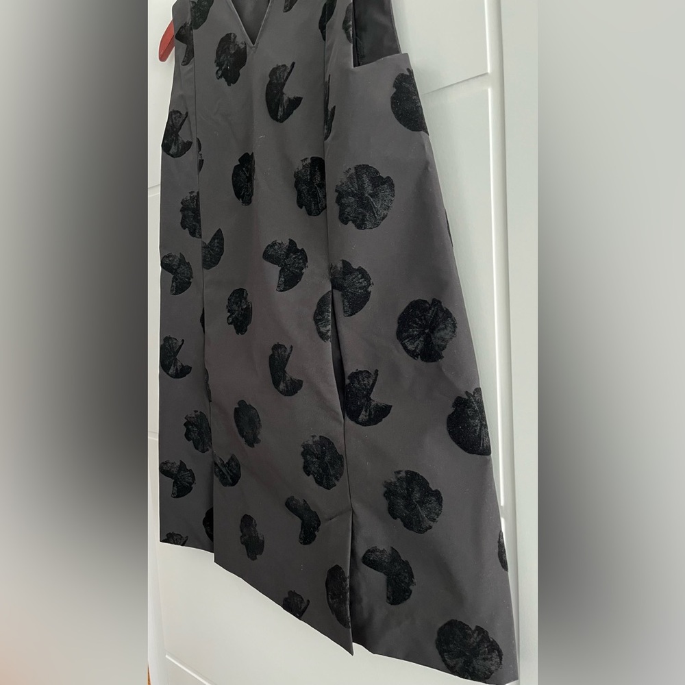 COS black V-neck sleeveless dress with abstract velvet pattern - Picture 3 of 5